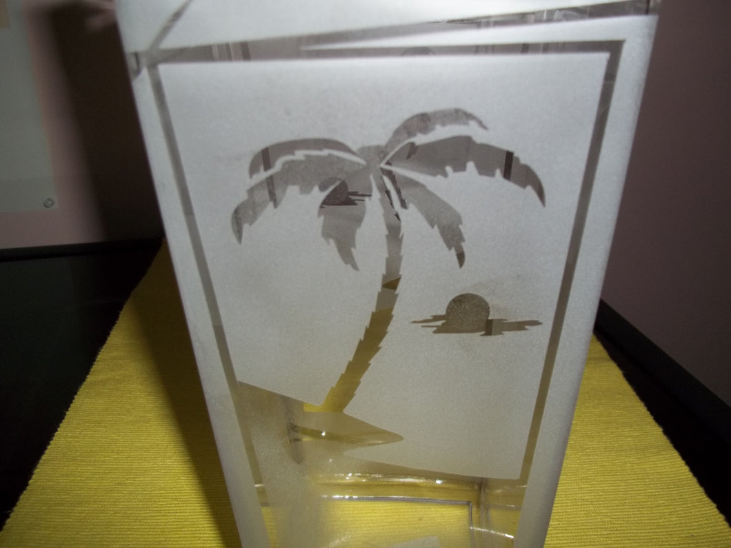 Vase -Sandblasted Palm